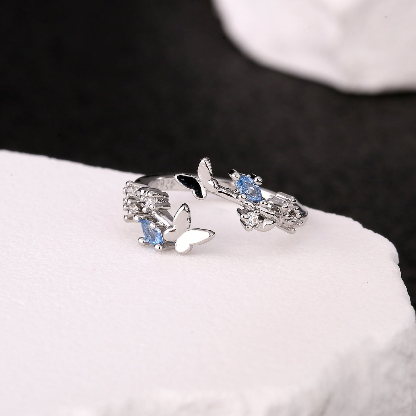Dream Butterfly Women's Ring High Value Lightweight Luxury With Diamonds