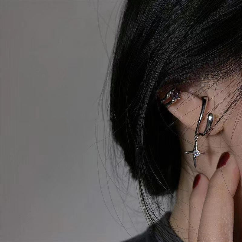Cool Minimalist Ear Clips For Women In The European And American Style
