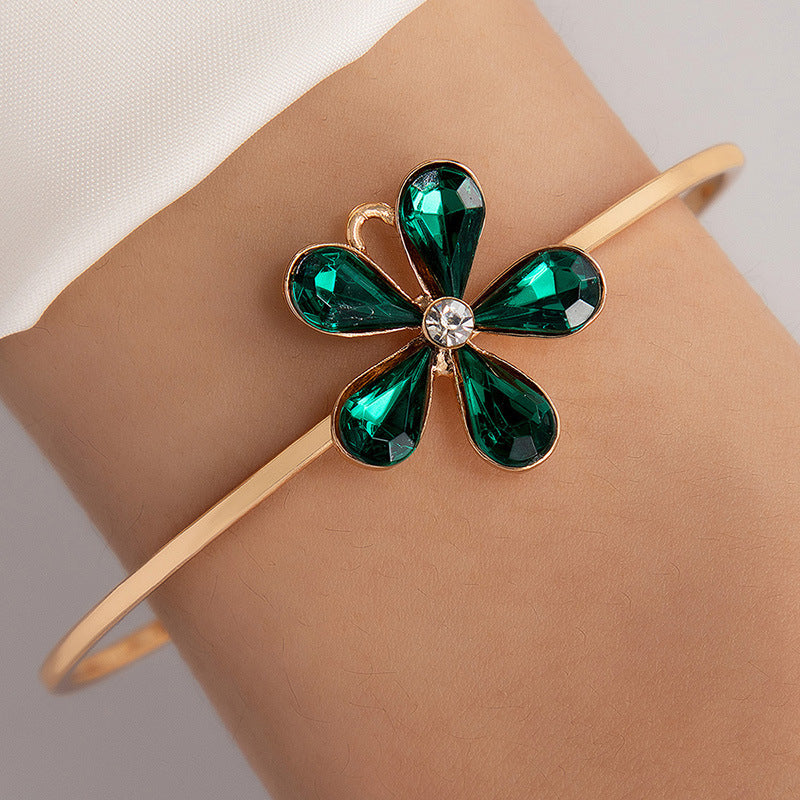 Women's Three-dimensional Flower-inlaid Pearl Single Bracelet
