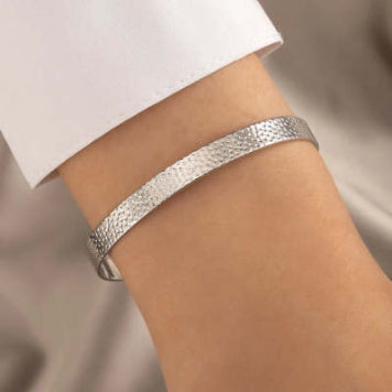 Women's Three-dimensional Flower-inlaid Pearl Single Bracelet